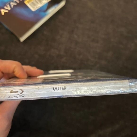 5/ $25 JAMES Cameron Avatar DVD Movie Blu Ray - Picture 3 of 3